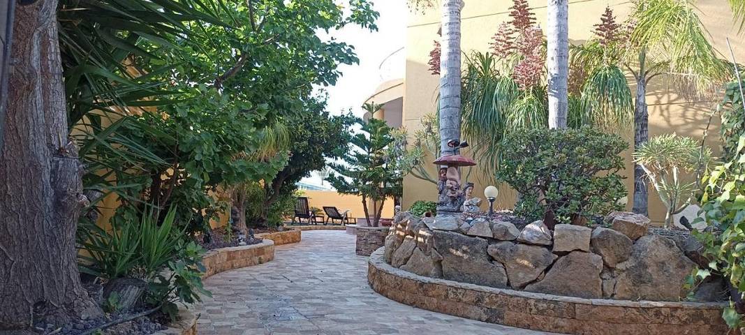 Casa rural para 15 personas, con Balcón y Terraza además de Jardín y Piscina en Mojácar