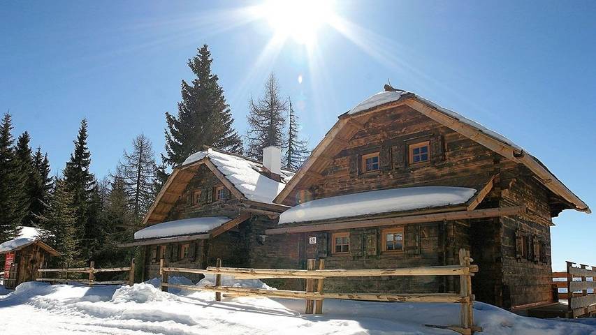 Chalet für 6 Personen, mit Sauna und Garten in Gerlitzen