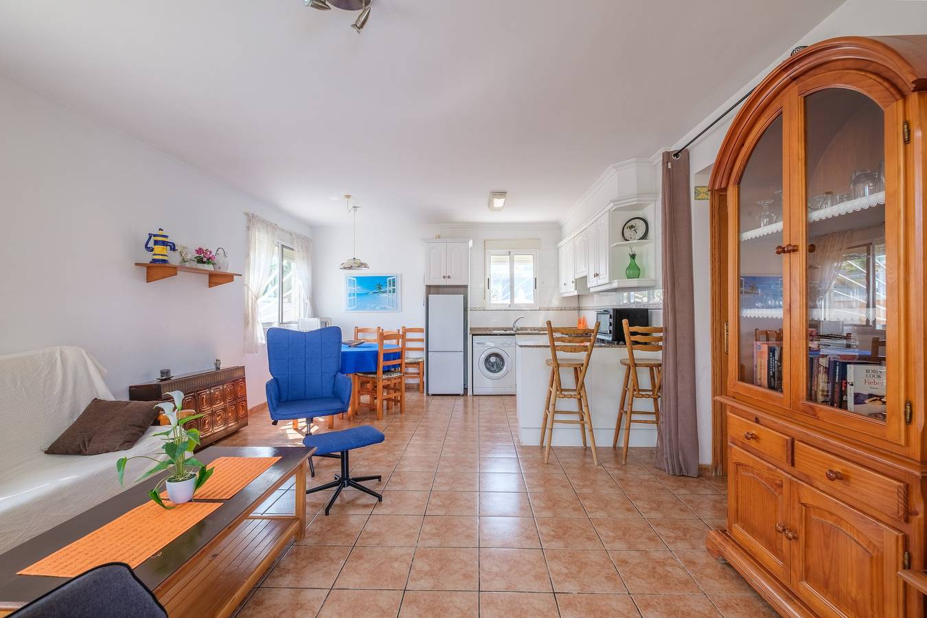 Casa de vacaciones 'Marblau 3' con piscina, jardín y aire acondicionado in Zona Triador, Vinaroz