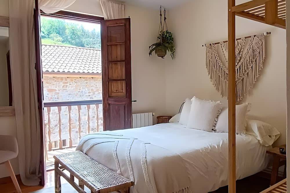 Casa Rural Selmo in the Heart of Asturias in Carreño, Costa Verde (Spain)