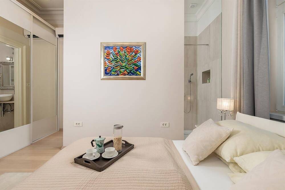Entire apartment, Villa Sokol- luxurious apartment Sokol 1 in Opatija center in Kupalište Slatina, Opatija Riviera