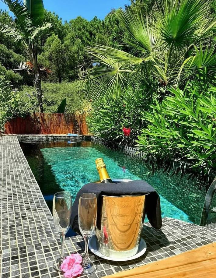 Ferienhaus für 2 Personen, mit Terrasse und Meerblick sowie Pool und Garten in Casares - 3