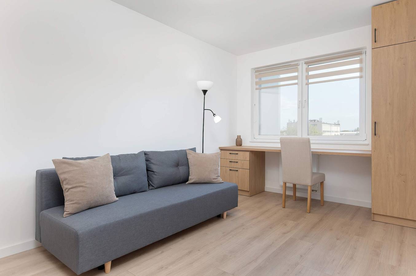 Ganze Wohnung, Cozy Apartment with Parking | Workspace | Balcony in Rzeszów, Karpatenvorland