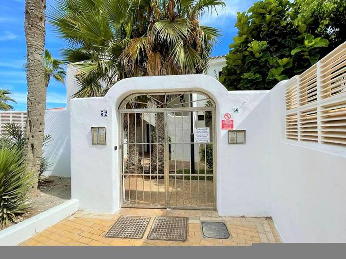 Inviting holiday home in Roquetas de Mar with terrace in Playa de la Urbanización de Roquetas de Mar (Roquetas de Mar), Roquetas de Mar