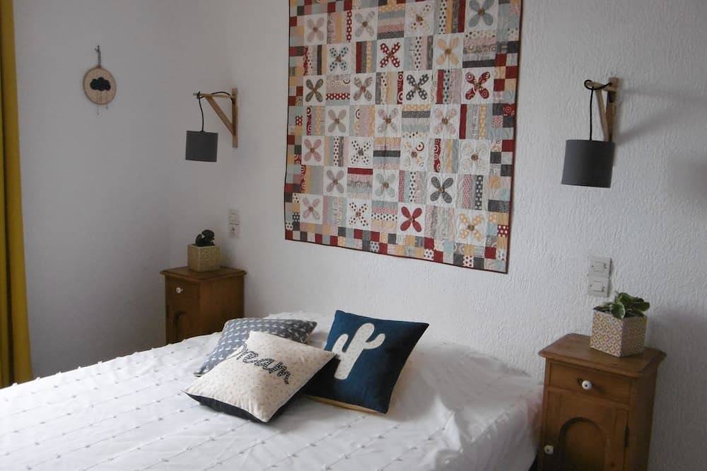 Ganze Wohnung, Unabhängiges Ferienhaus in privatem Haus in Ceyreste, 10 Minuten von den Stränden entfernt in Ceyreste, Marseille und Umgebung