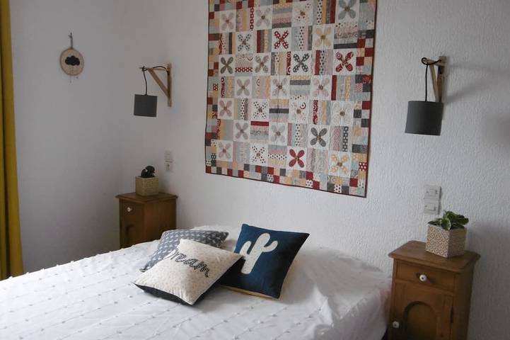 Gîte pour 5 personnes, avec piscine ainsi que jardin et terrasse à Ceyreste - 2