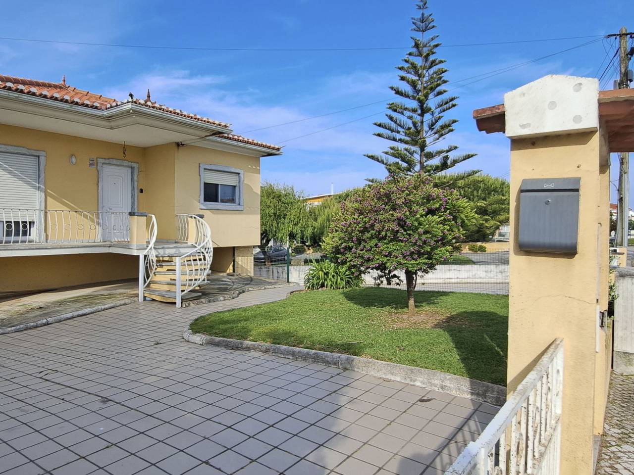 Apartamento inteiro, Haus Roda - Ferienwohnung in Praia Areia Branca in Praia da Areia Branca, Lourinhã