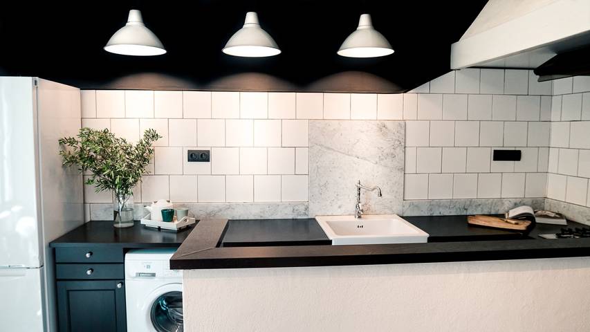 Gîte pour 14 personnes, avec jardin ainsi que terrasse et piscine à Sanilhac - 4