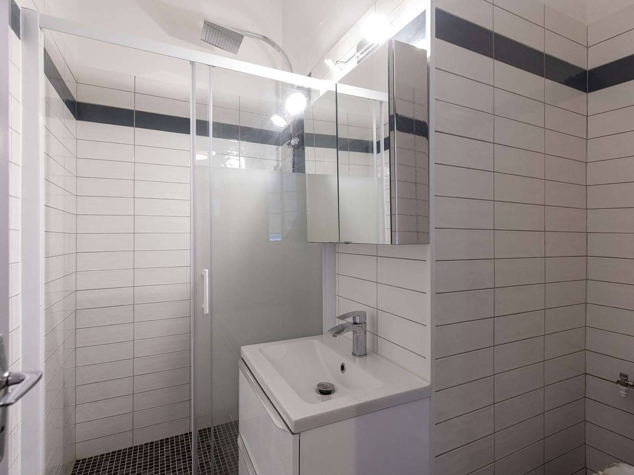 Estudio entero, Estudio céntrico renovado para 4 personas con cocina equipada y cercano a servicios in Cauterets, Parque nacional de los Pirineos