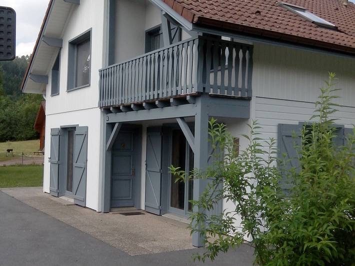 Gîte pour 8 personnes, avec jardin à Gerbamont - 2