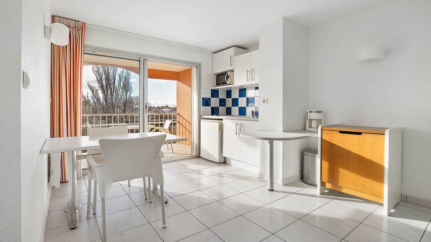 Ferienwohnung für 4 Personen, mit Balkon und Pool in Cap d'Agde - 2