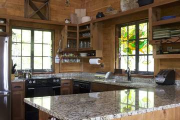 Log Cabin for 8 Guests in Wintergreen, Nelson County, Picture 3