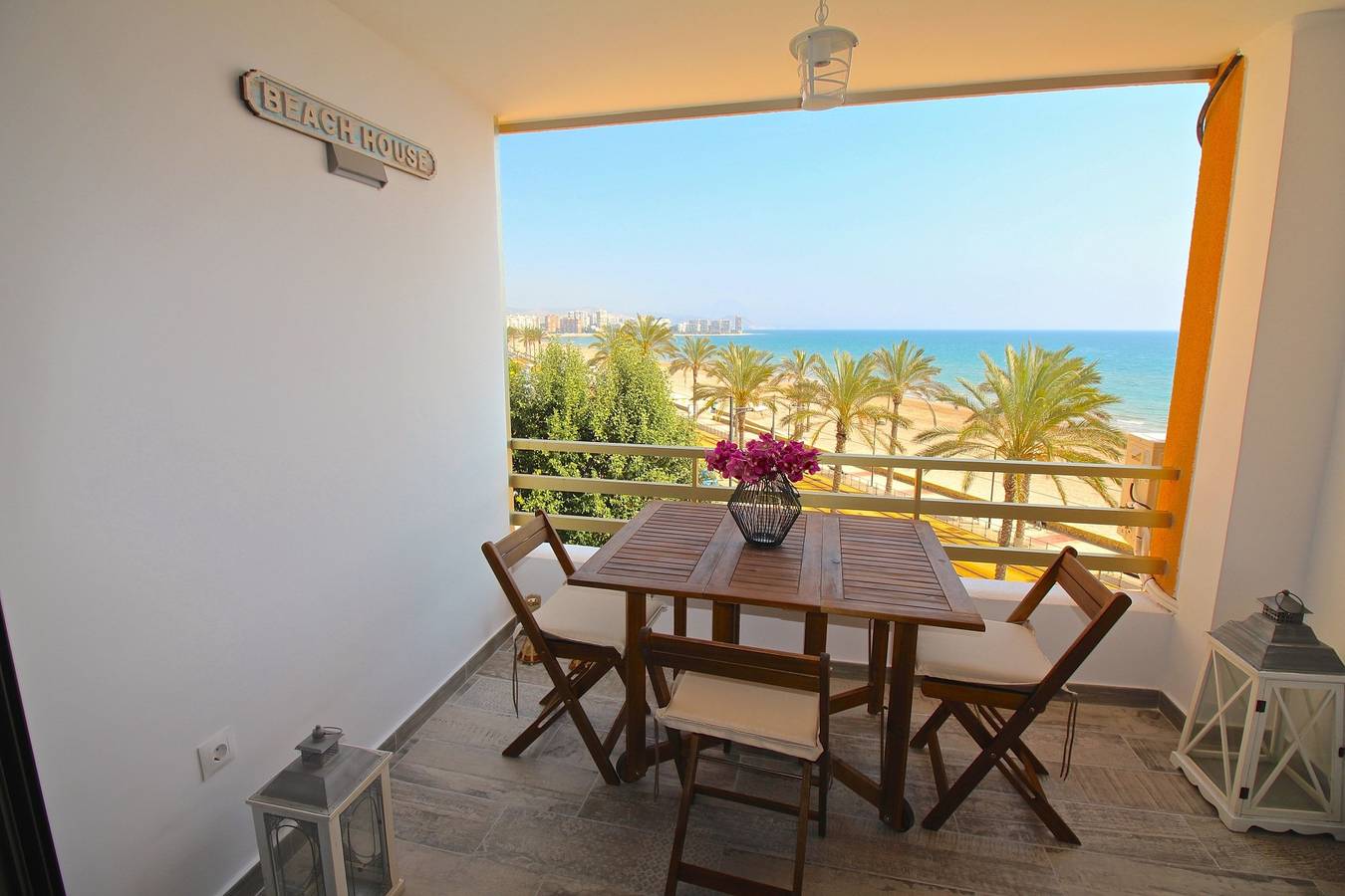 Entire apartment, Holiday apartment for 2 people with garden in San Juan Playa, Costa Blanca