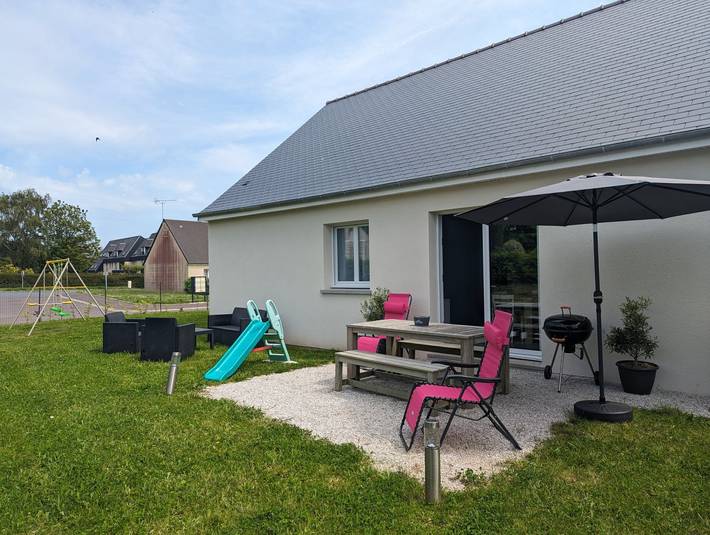 Gîte pour 6 personnes, avec jardin et terrasse à Quettehou - 2