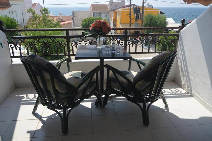 Vakantieappartement voor 2 personen, met uitzicht en balkon, kindvriendelijk in Samos