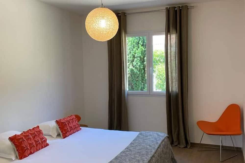 Villa moderne avec piscine chauffée à 5 min en voiture des plages et St Florent in Oletta, Région de Calvi