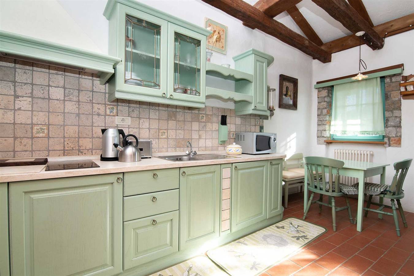 Ganze Wohnung, Ferienwohnung für 3 Personen mit Terrasse in Zizan, Slowenien