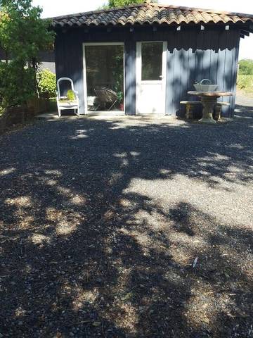 Maison de campagne pour 2 personnes, avec terrasse et jardin à Vergoignan