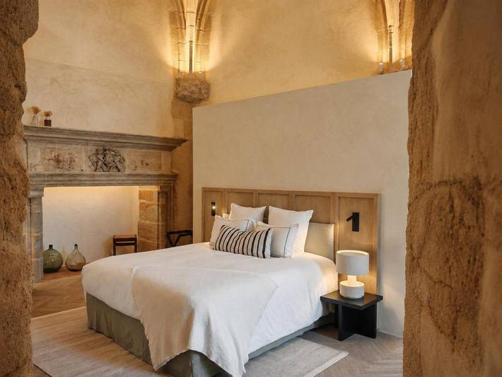 Hôtel pour 2 personnes, avec Terrasse et Jardin ainsi que Piscine et Vue à Sancerre - 4