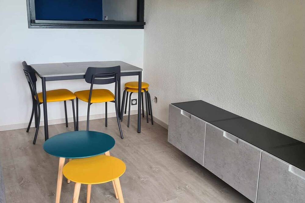 Ganze Wohnung, F2 Komfortabel, 2 Minuten zum Strand und Hafen in Carnon-Plage, Mauguio
