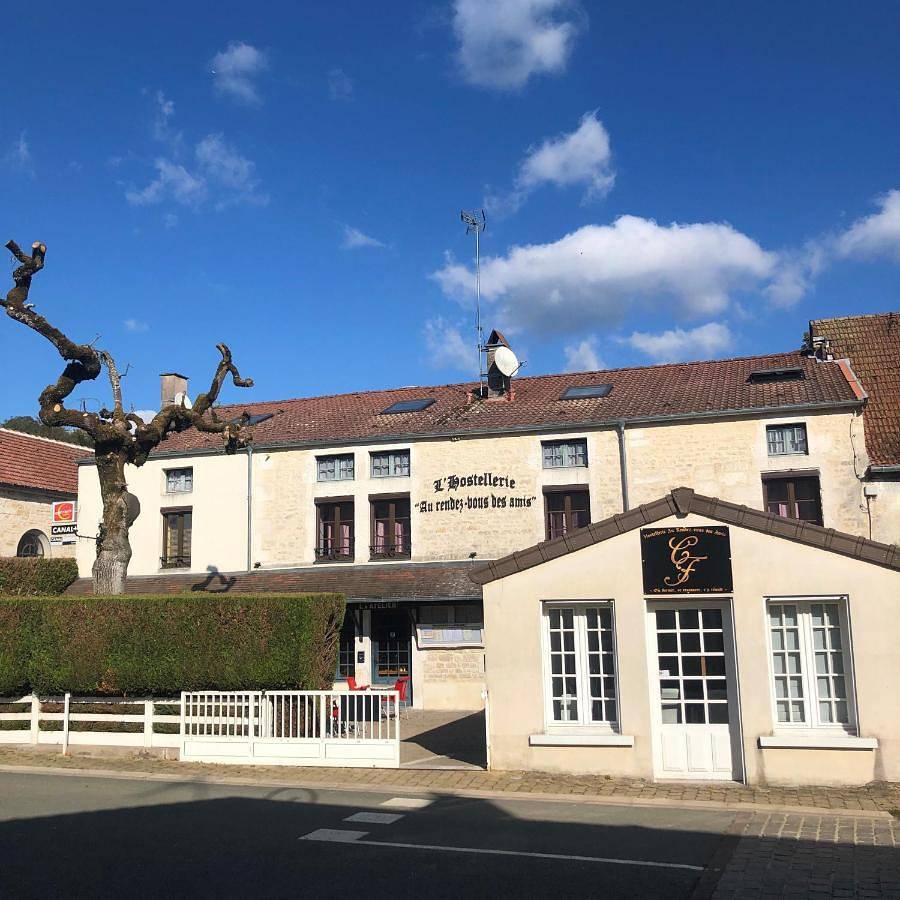 Hostellerie Au rendez-vous des amis in Chamarandes-Choignes, Haute-Marne