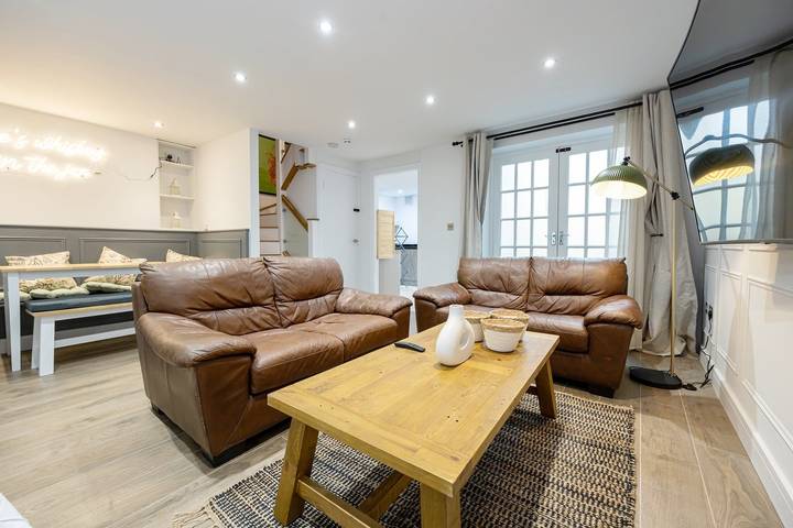 Holiday home for 6 people, with terrace and garden in Liverpool