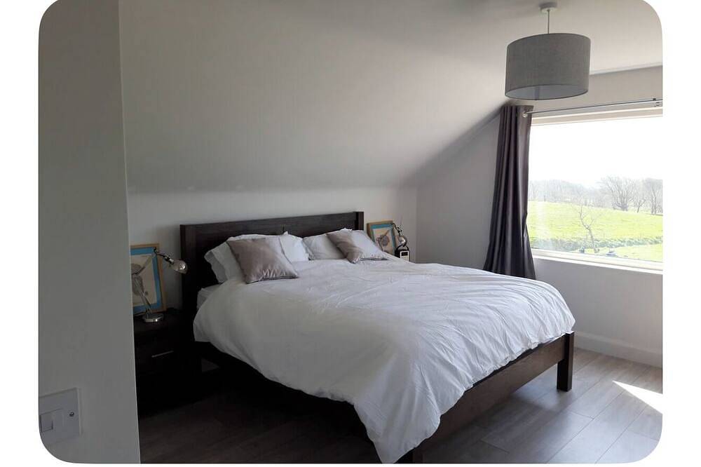 Irish Open/Ryder Cup ideal property, sleeps 10 Modern, spacious and private. in Ennistimon, County Clare