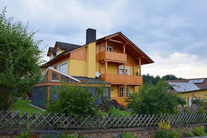 Ferienhaus für 4 Personen, mit Balkon/Terrasse und Balkon in Regenstauf