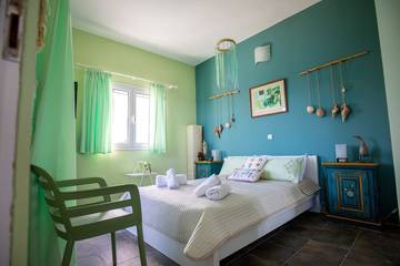 Villa for 6 People in Perdika, Aegina, Photo 1
