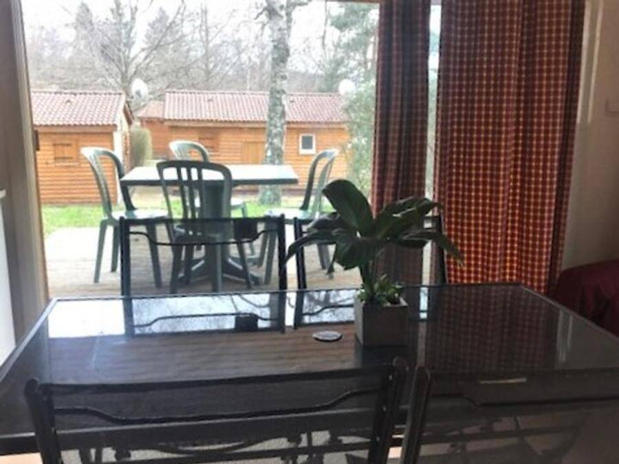 Camping Paradis - Les Chanterelles  - Chalet 4 personen - Comfort 2bed. 5 in Saint-Rémy-sur-Durolle, Regionaal natuurpark van Livradois-Forez