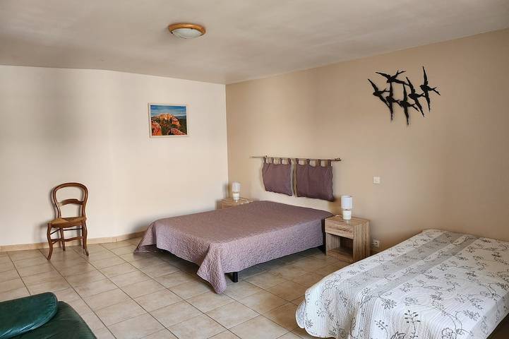 Gîte pour 4 personnes, avec terrasse à Roussillon - 4