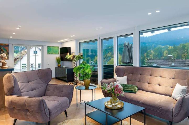 Ferienhaus für 14 Personen, mit Sauna und Garten sowie Balkon, mit Haustier in Alpirsbach