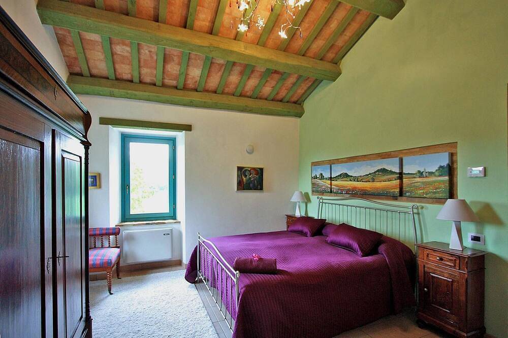 Prive villa met zwembad, airconditioning, wi-fi, huisdieren toegestaan, Marche in Mogliano, Provincie Macerata