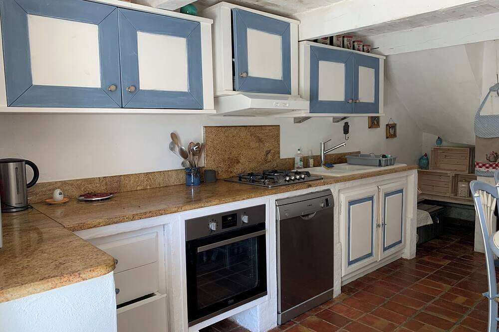 Charming 3-star farmhouse in Reilhanette, Nyons region