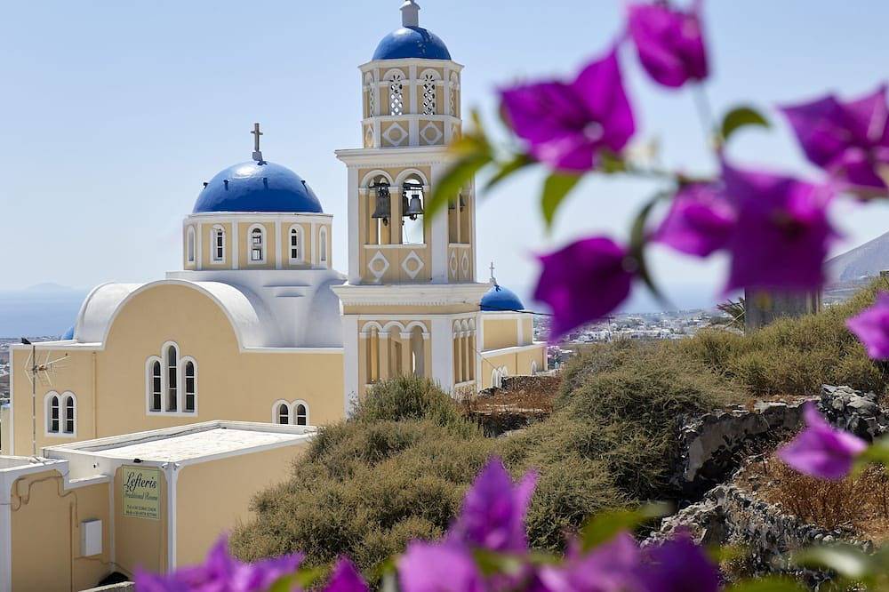 Entire apartment, Endless Traditional House in Firostefani, Thera