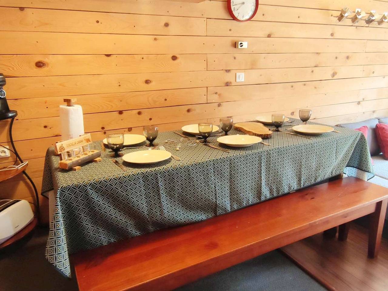 Entire apartment, Cozy apartment at the foot of the slopes with large balcony in Isola 2000 in Isola 2000, Isola