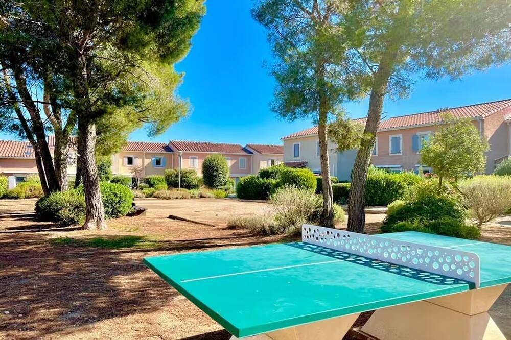 Villa climatisée offrant une vue exceptionnelle sur les 3 moulins in Calvisson, Côte méditerranéenne (France)
