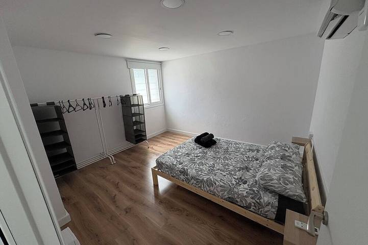 Appartement entier, Spacious apartment, jacuzzi-pool ideal for families in Llagostera, Costa Brava