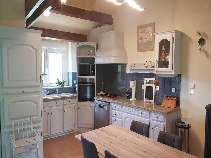 Location de vacances pour 6 personnes, avec terrasse et jardin, animaux acceptés à Chirols - 4