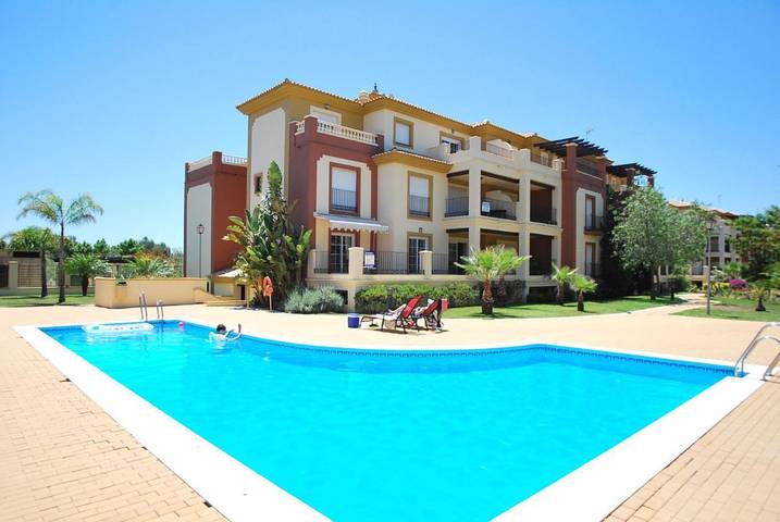 Casa rural para 3 personas, con piscina y terraza en Ayamonte