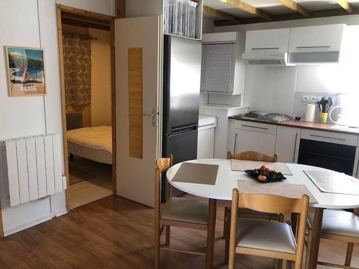 Gîte pour 6 personnes, avec jardin à Égliseneuve-d'Entraigues - 2