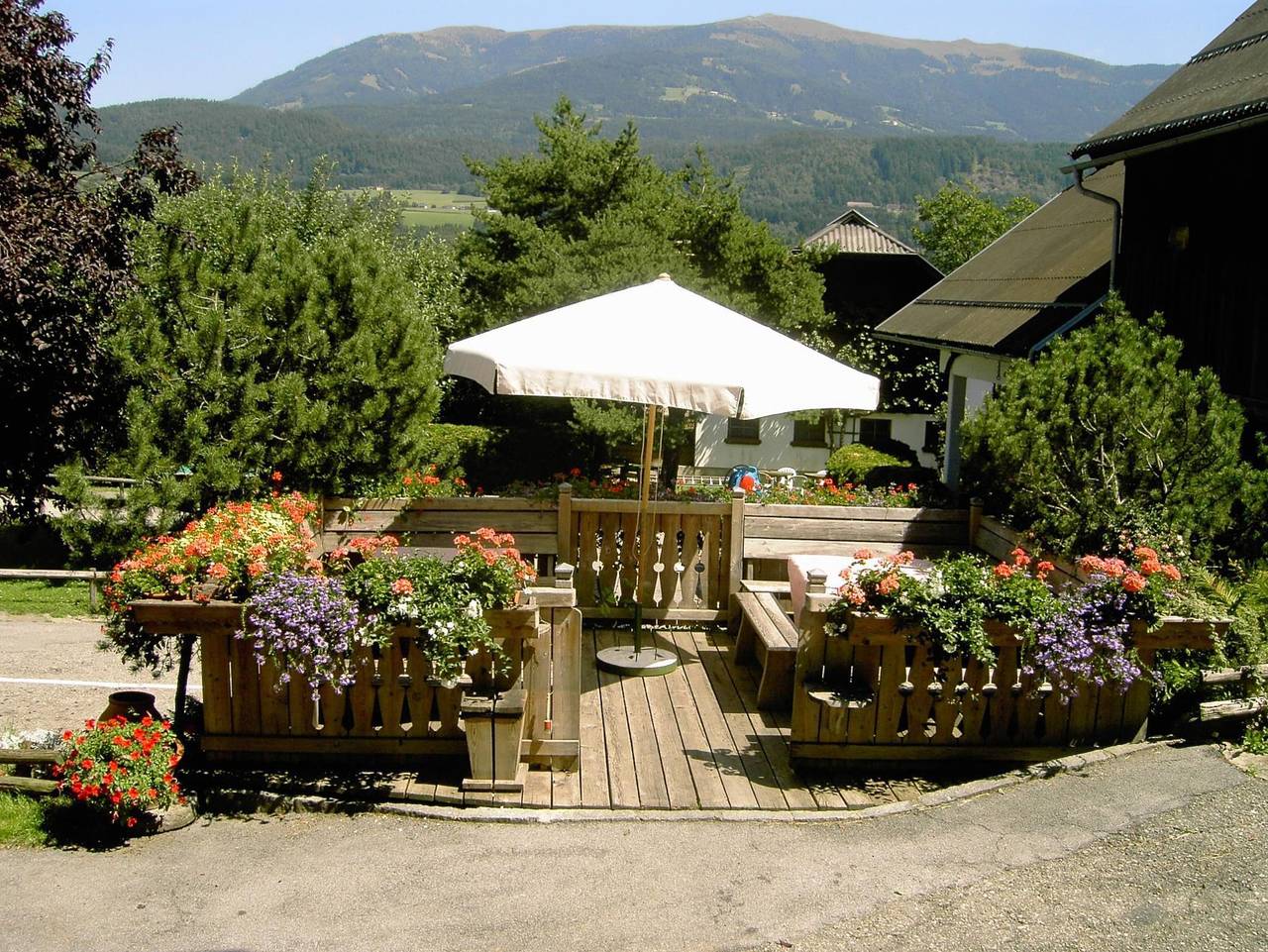 Landgasthof Tell - Doppelzimmer in Gailtaler Alpen, Paternion