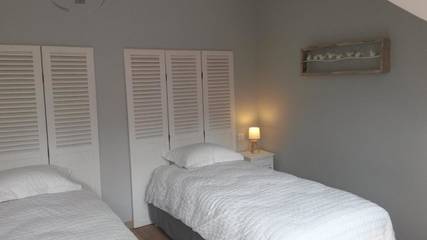 Gîte pour 7 personnes, avec vue et jardin à Albert