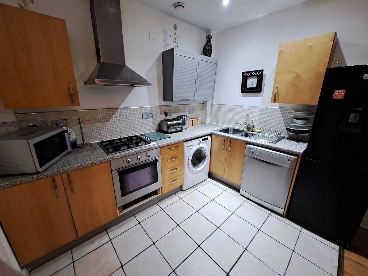 Hel ferieleilighet, City-center Flat Sleeps 4 with Balcony in Liverpool, Merseyside