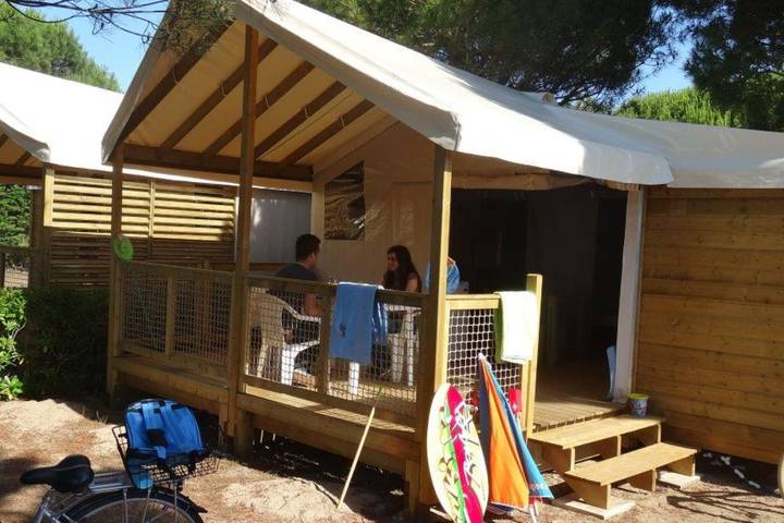 Maison de vacances pour 4 personnes, avec terrasse ainsi que piscine et jacuzzi, adapté aux familles à La Couarde-sur-Mer
