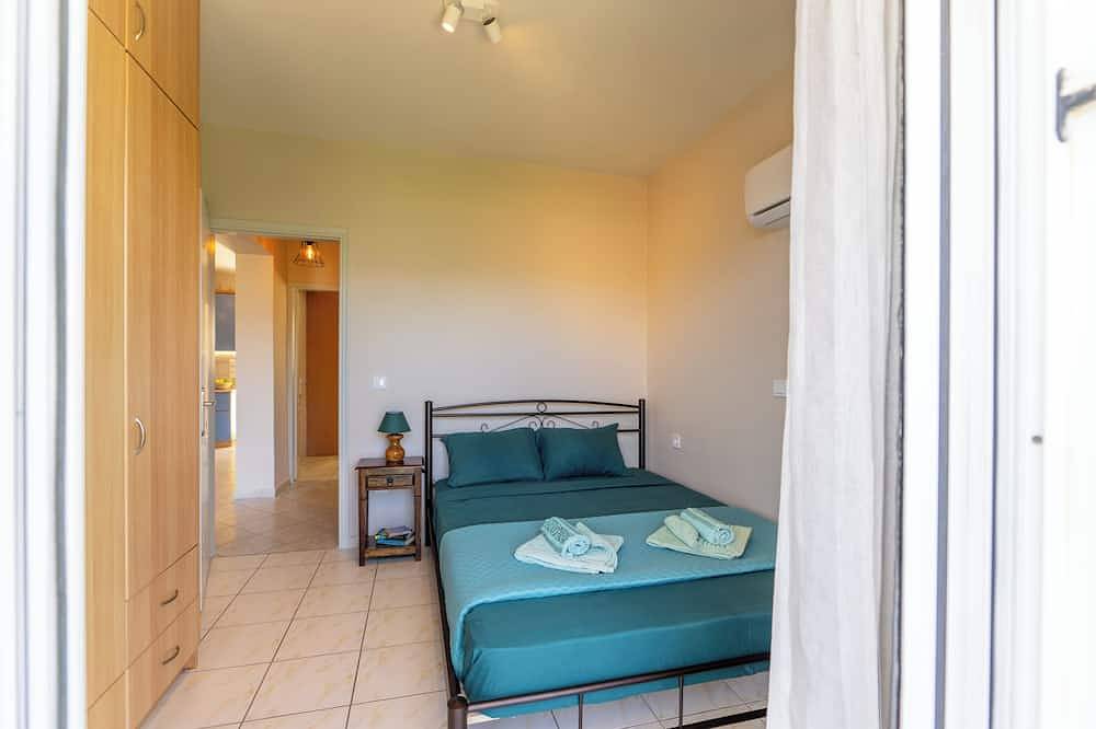 Entire apartment, Apaggio di Argostoli Ιι private parking & sea view in Lassi, Argostoli