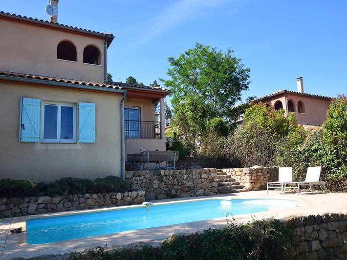 Ferienhaus für 6 Personen, mit Pool und Garten, mit Haustier