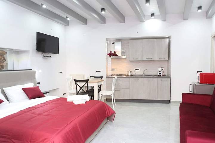 La Rosa del Deserto B in Cefalù, Cefalù (Comune)
