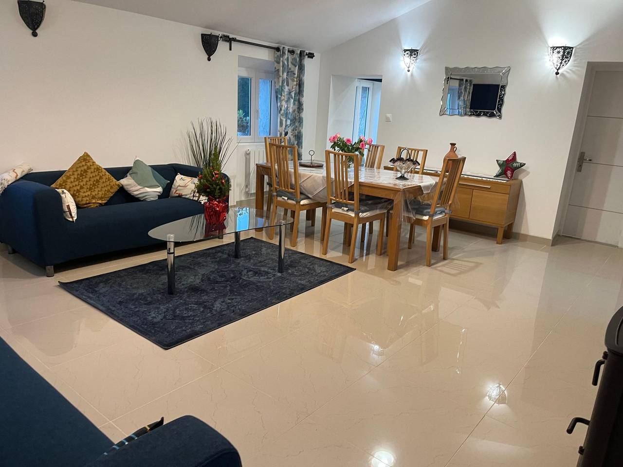 Appartement entier, Oberseite der Villa Les Tilleuls in Carros, Région de Cannes