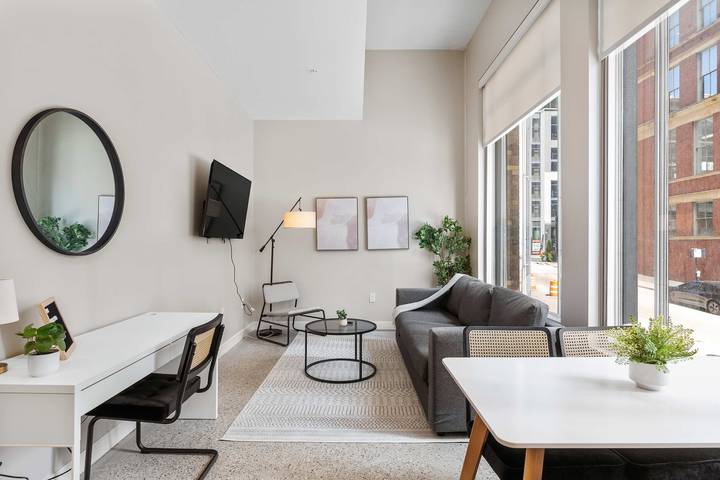 Vacation rental for 8 people, kid friendly in Cincinnati